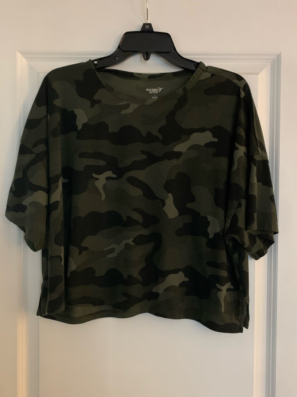 Old Navy women’s Camo Short-Sleeve Tee - Olive Green & Dark Green